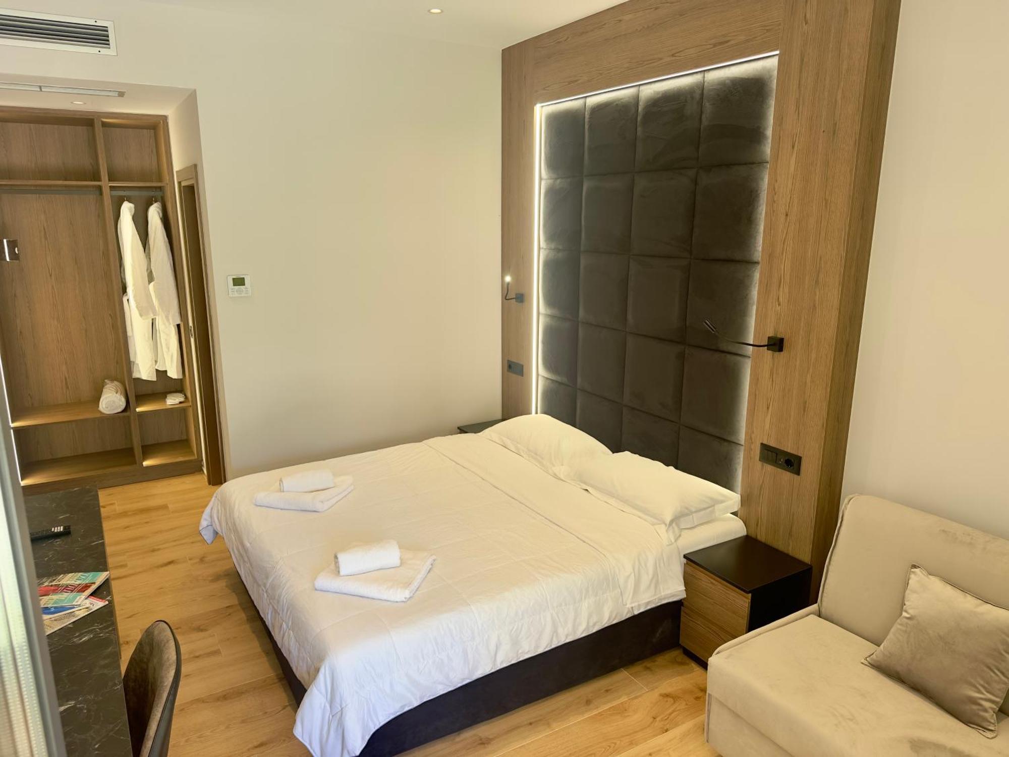 Elmar Comfort Vlorë Esterno foto