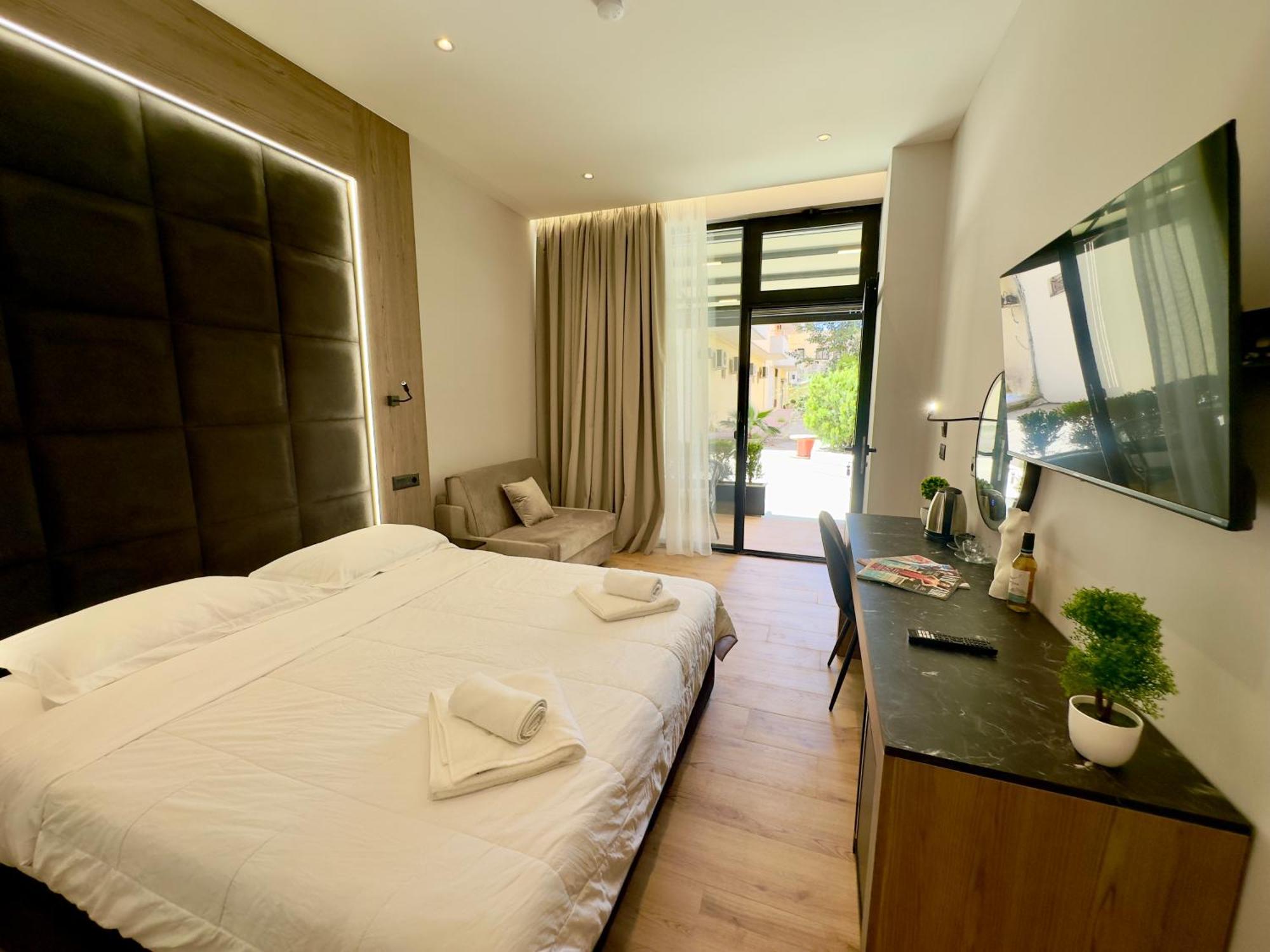 Elmar Comfort Vlorë Esterno foto