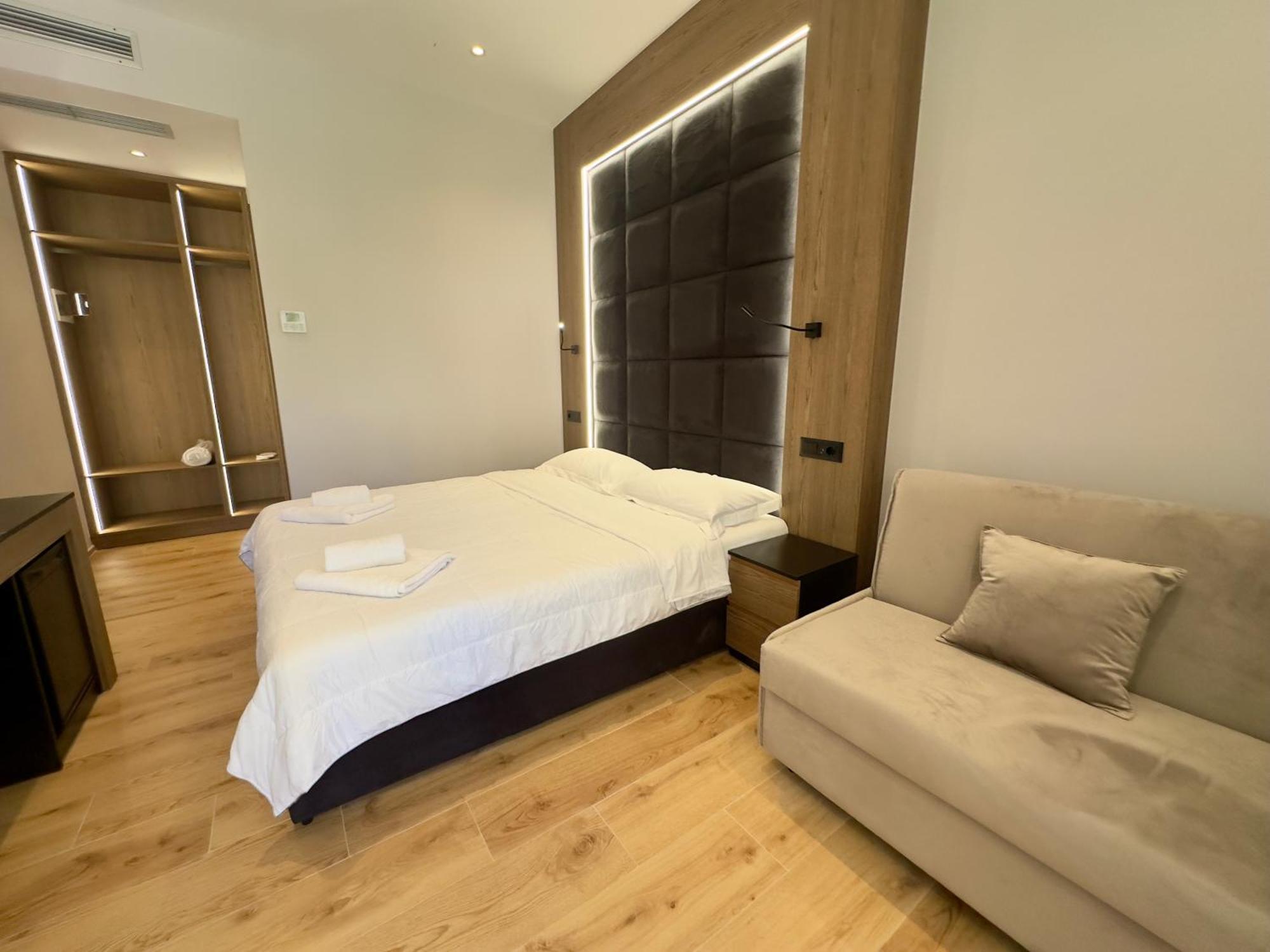 Elmar Comfort Vlorë Esterno foto