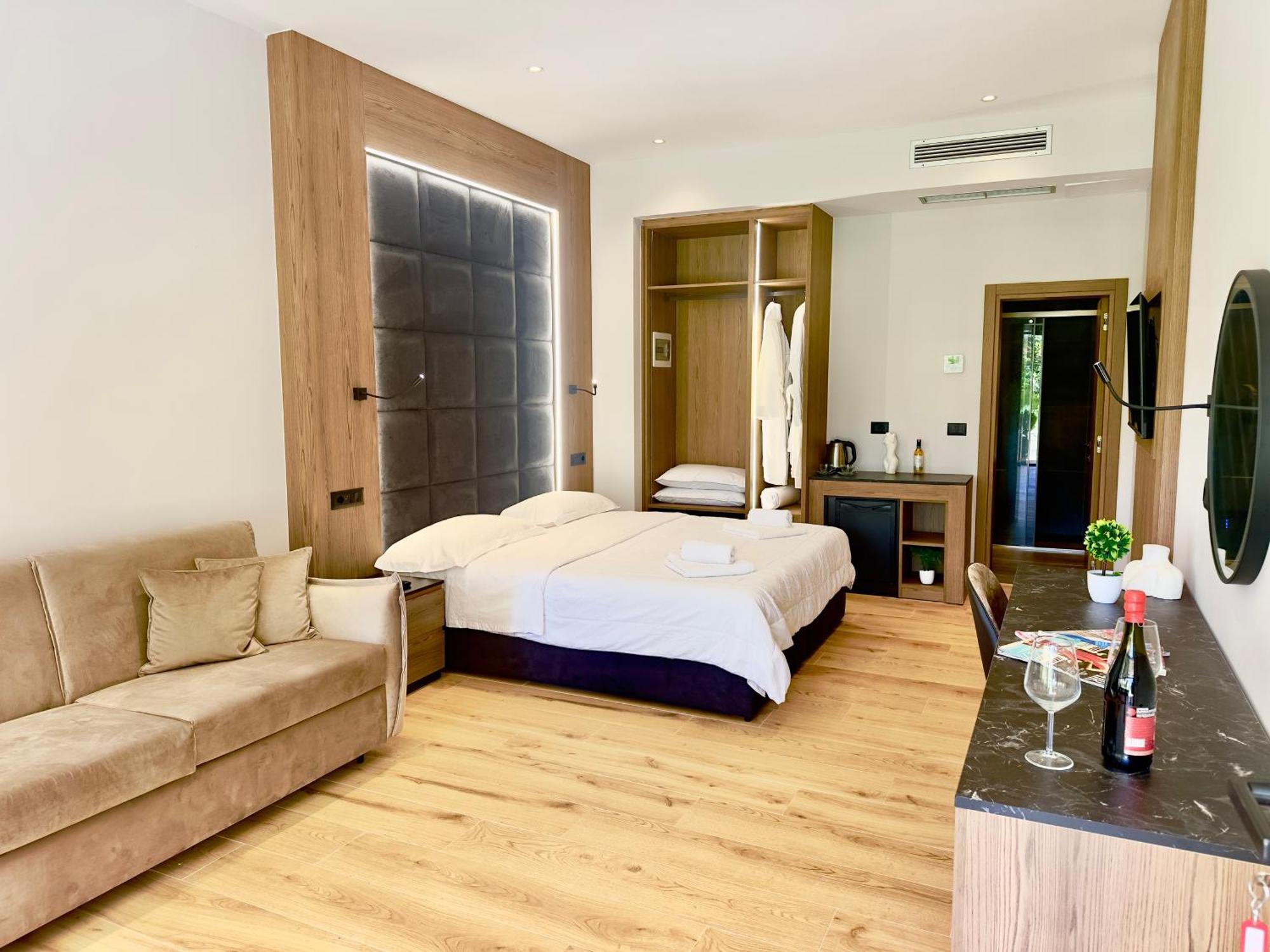 Elmar Comfort Vlorë Esterno foto