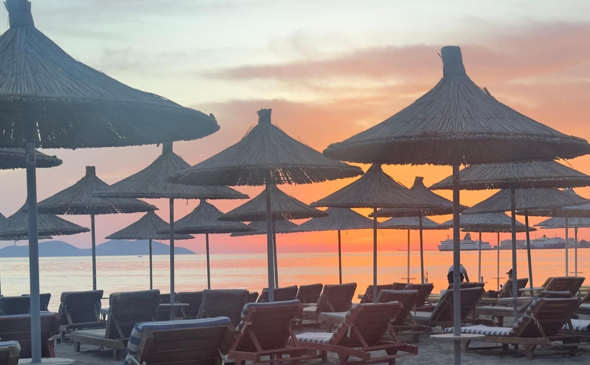 Elmar Comfort Vlorë Esterno foto